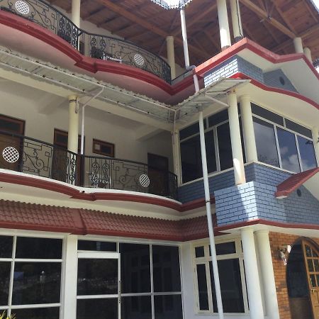 Bhīm Tāl Sapphire Inn מראה חיצוני תמונה