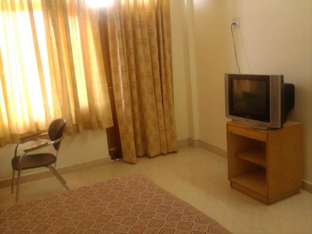 Bhīm Tāl Sapphire Inn מראה חיצוני תמונה